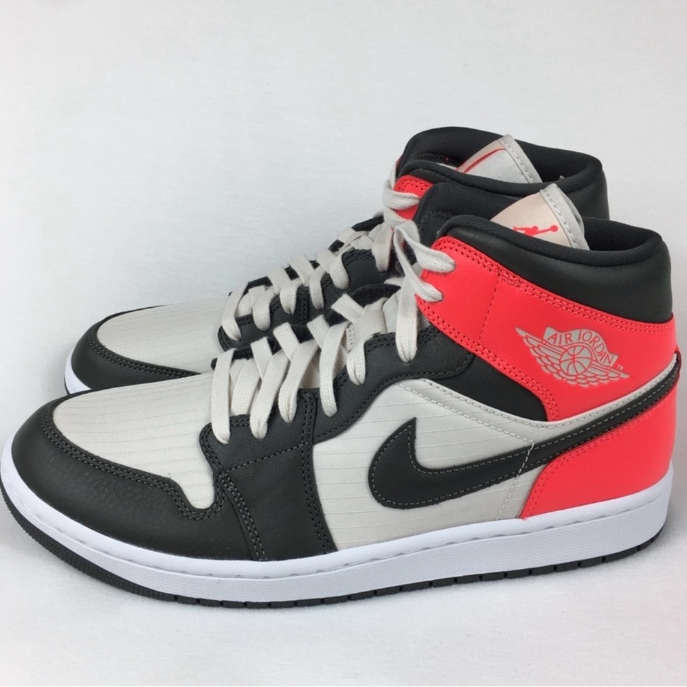 Nike Air Jordan 1 Mid SE Light Orewood Brown